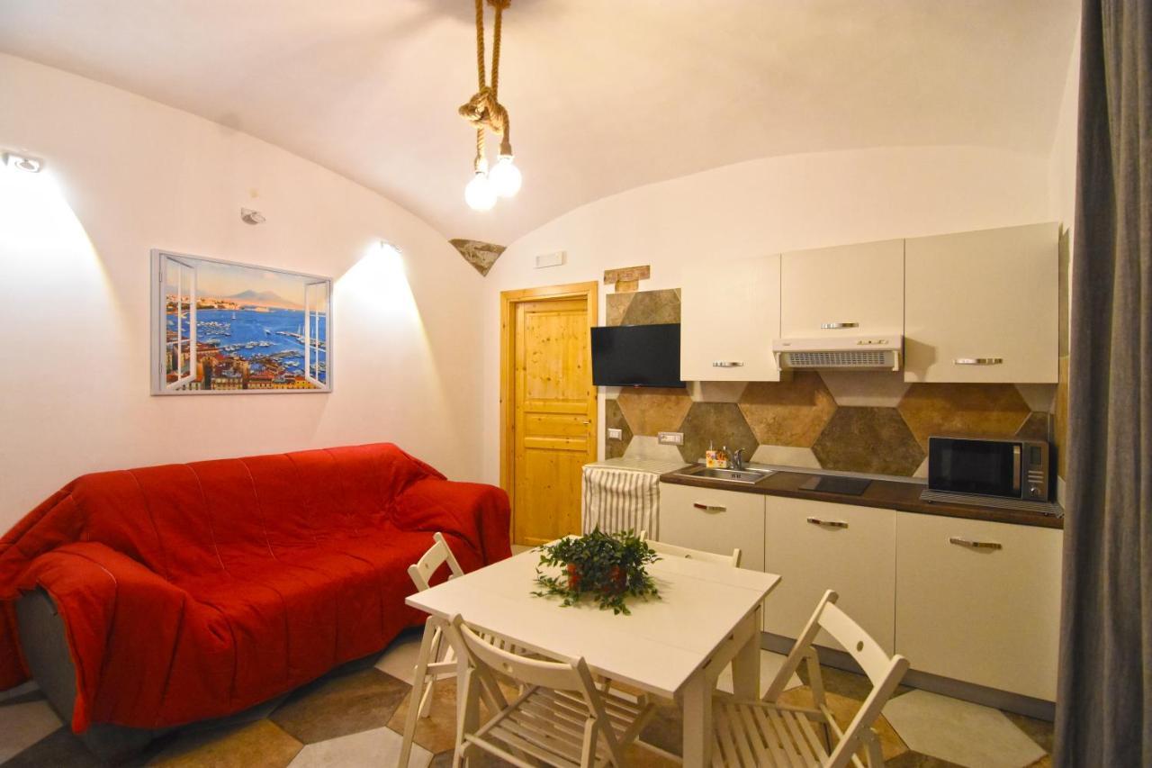 Un Salto A Napoli Apartamento Exterior foto